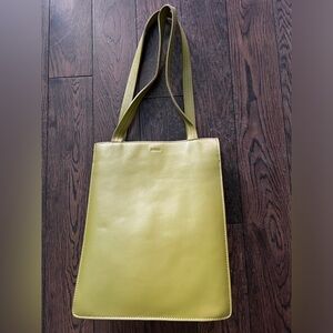 Baggu green medium leather retail tote